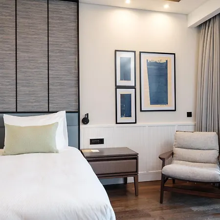 Anda Barut Collection