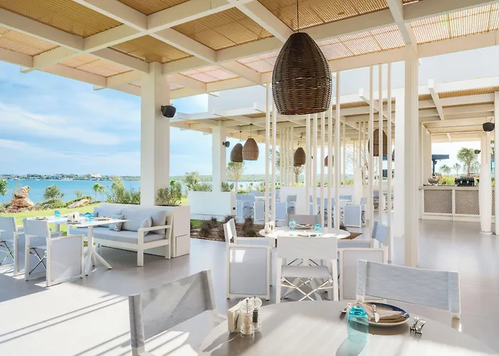 Anda Barut Collection Otel 5*